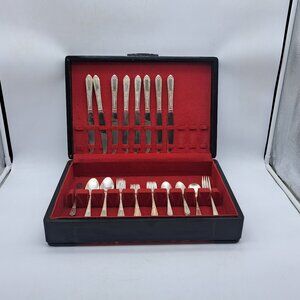 Silverplate Flatware Set for 8 in Box by WM Rogers -Cotillion Pattern